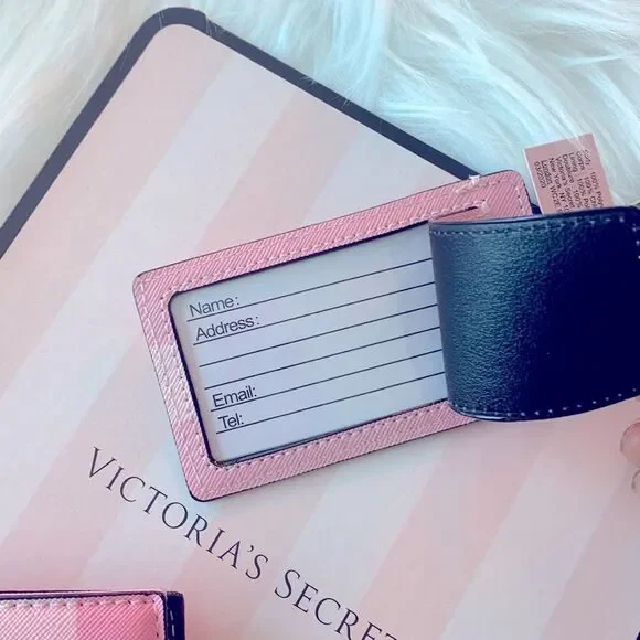 Victoria’s Secret Passport Holder & Luggage Tag - Picture 4 of 12